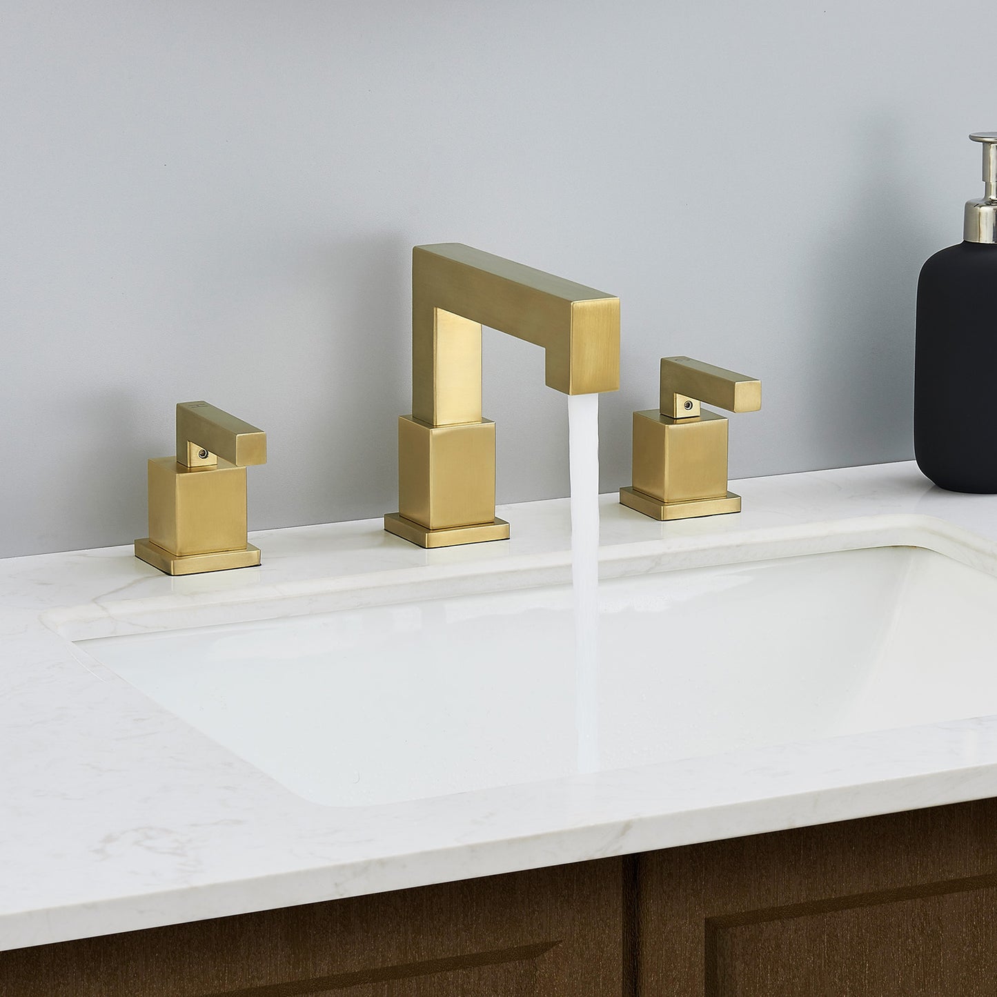 Elegant Brushed Gold Low-Arch Bathroom Faucet with Metal Pop Up Drain