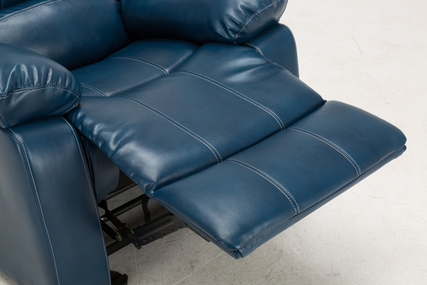 Luxurious Navy Blue Leather Gel Recliner with Easy Reclining Mechanism