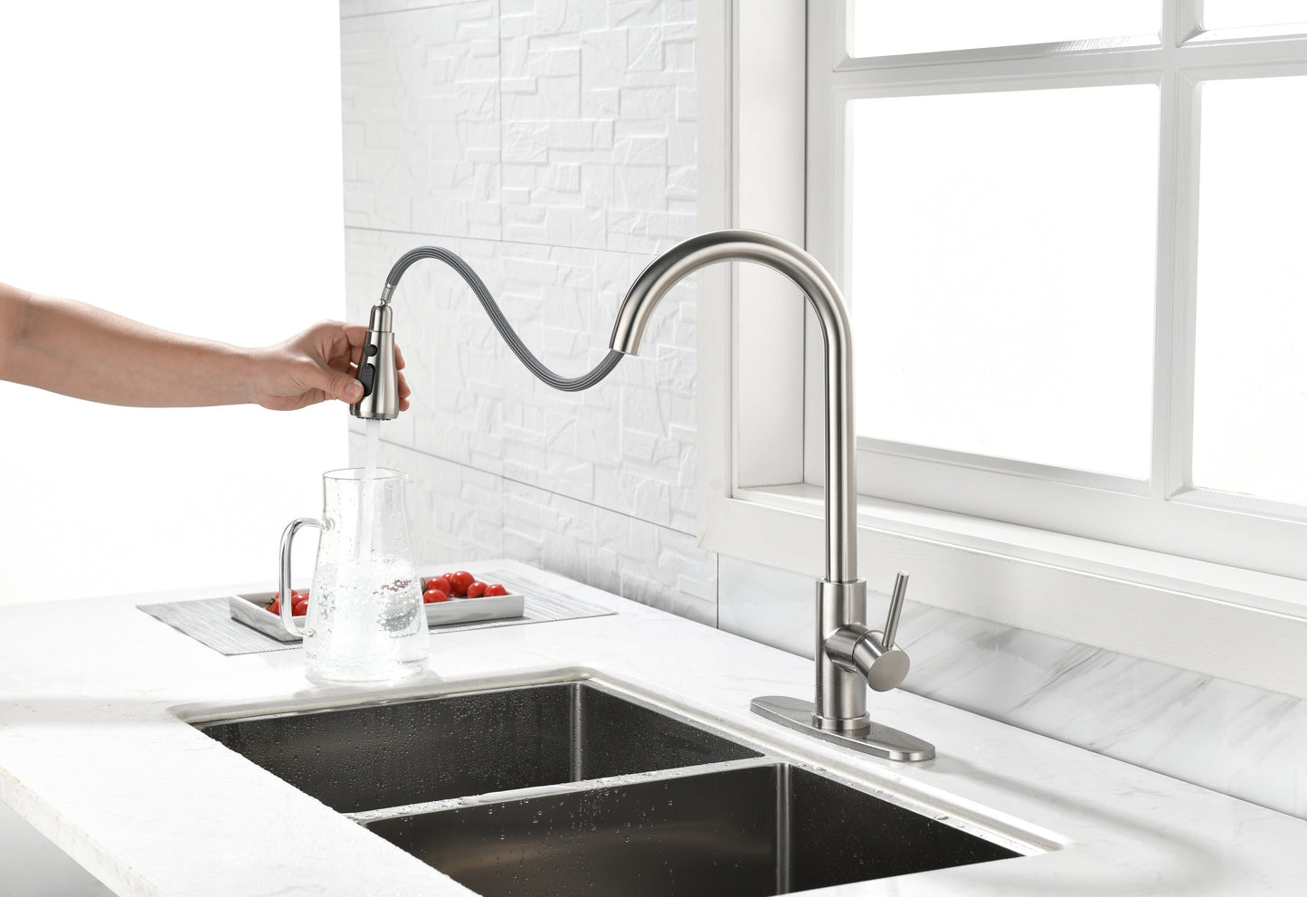 Kitchen Faucet with Pull Out Spraye