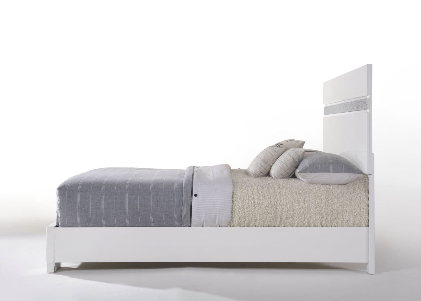 Naima II Queen Bed in White High Gloss 26770Q