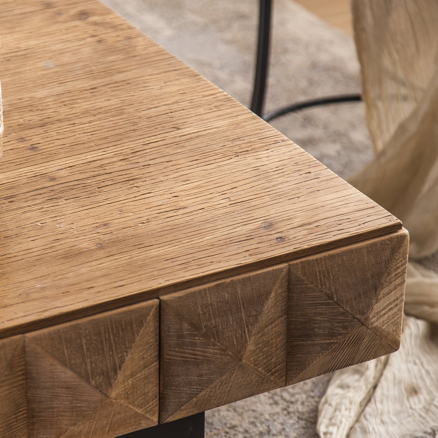 Retro Fir Wood Coffee Table with 3D Embossed Pattern and 2 Drawers