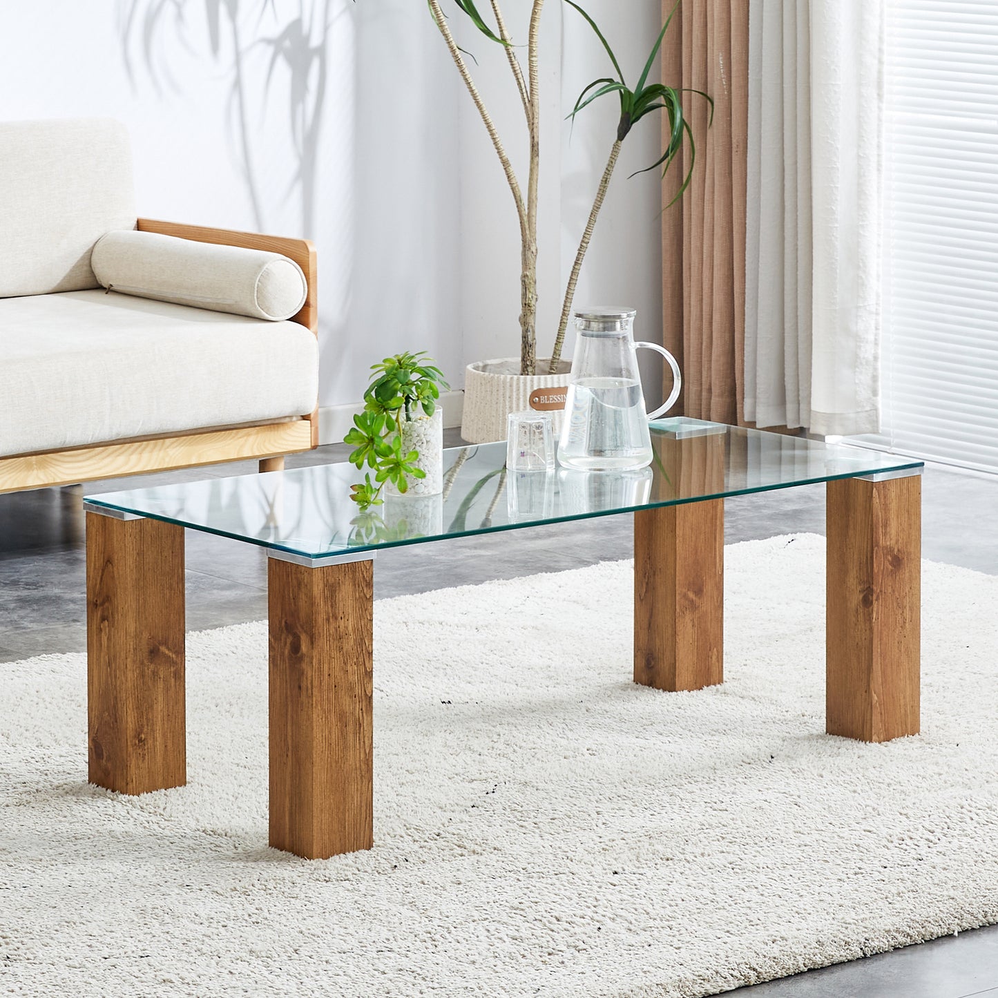 Elegant Glass Coffee Table with Durable MDF Legs - Stylish Combination of Sophistication and Strength