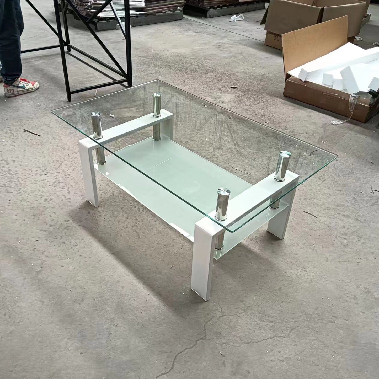 Clear Glass Coffee Table with Geometric Design and 2-Layers