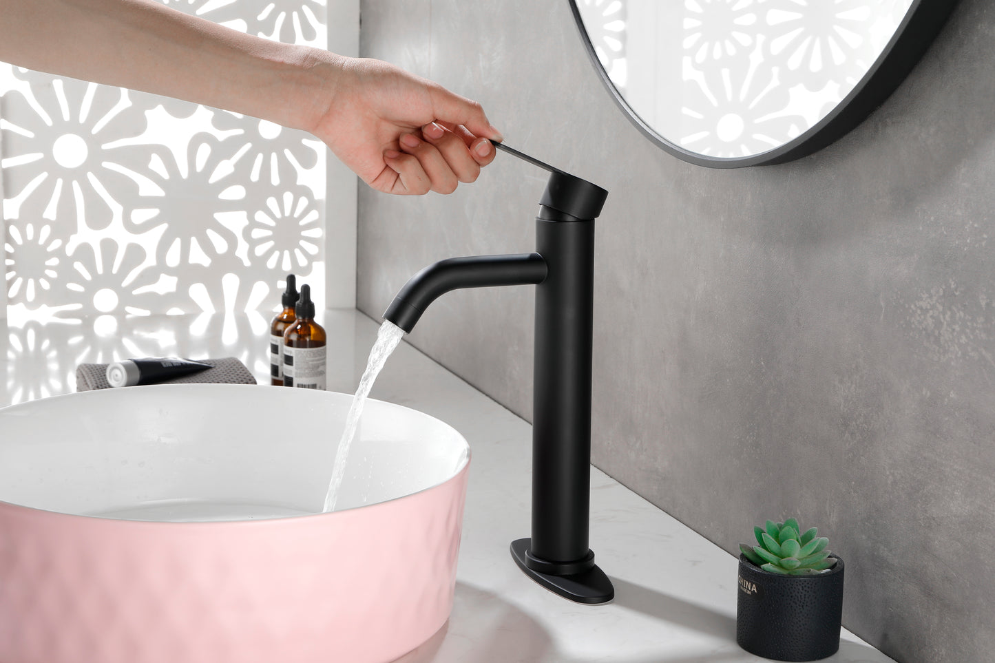 Modern Matte Black Bathroom Sink Faucet with Single Handle