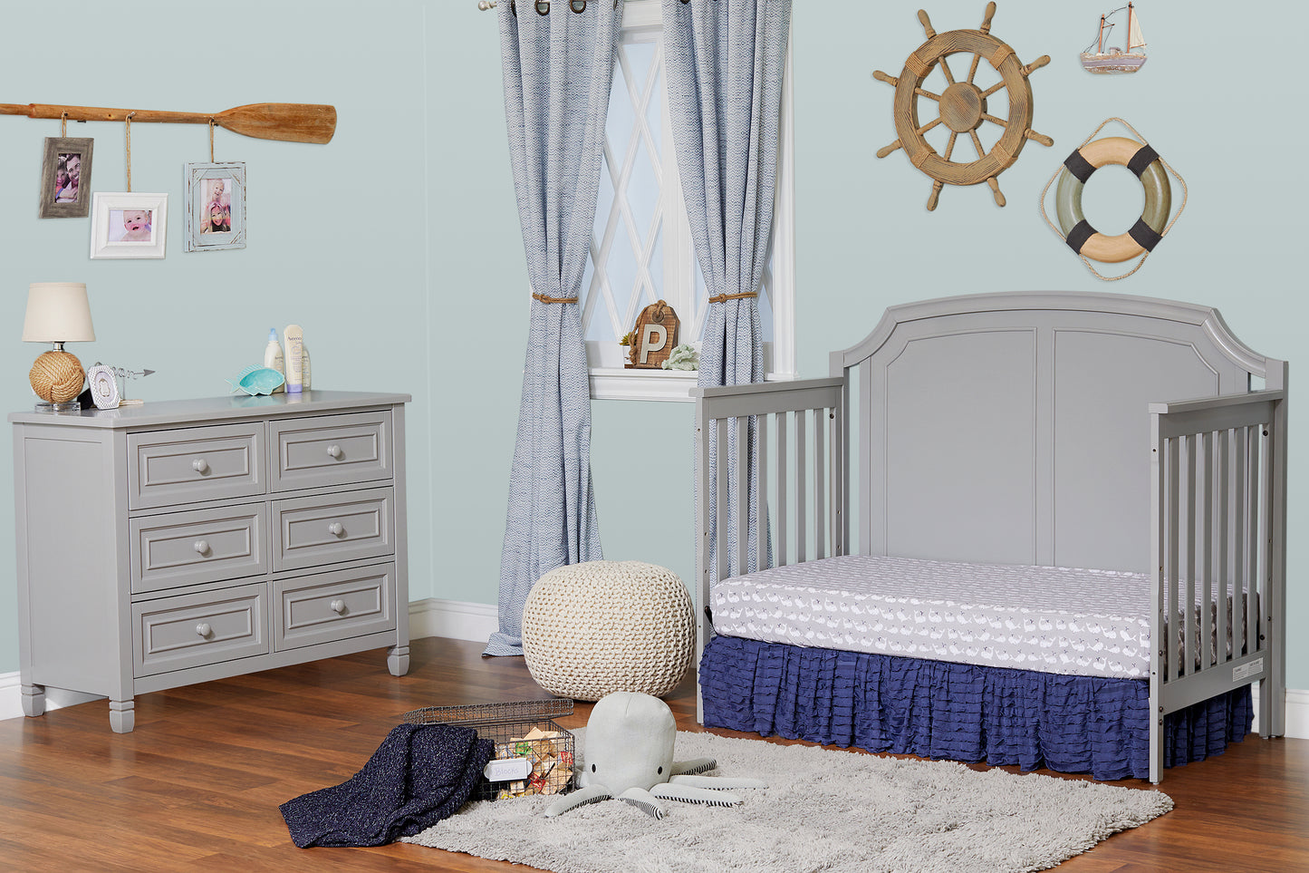 Alice 4-in-1 Convertible Crib Gray