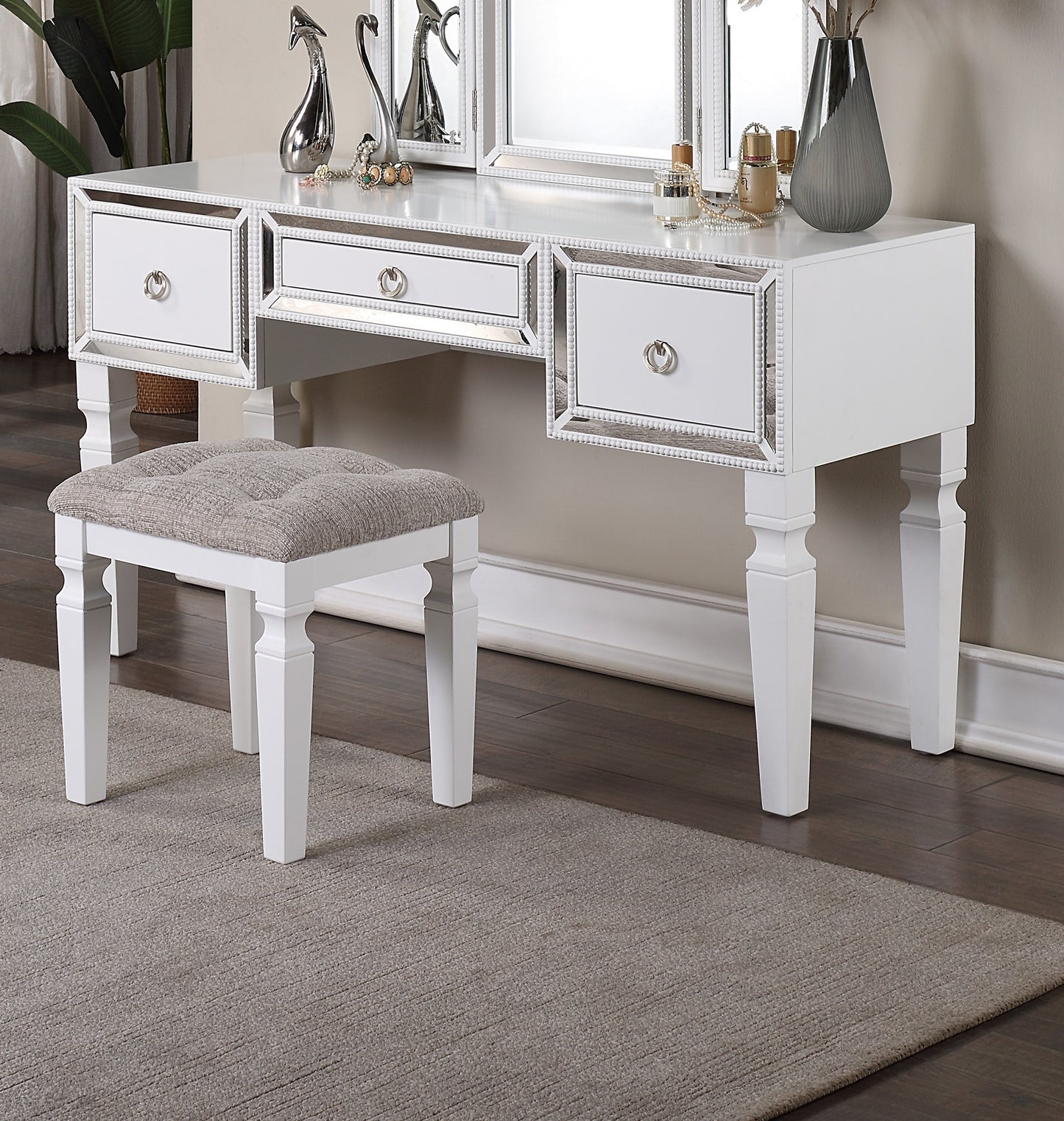 Luxurious Majestic Classic White Color Vanity Set w Stool 3-Storage Drawers 1pc Bedroom Furniture Set Tri-Fold Mirror