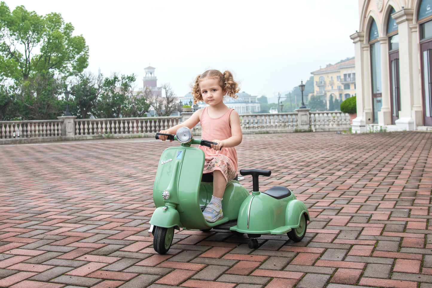 6V LICENSED Vespa Scooter Motorcycle with Side Car for kids, Green