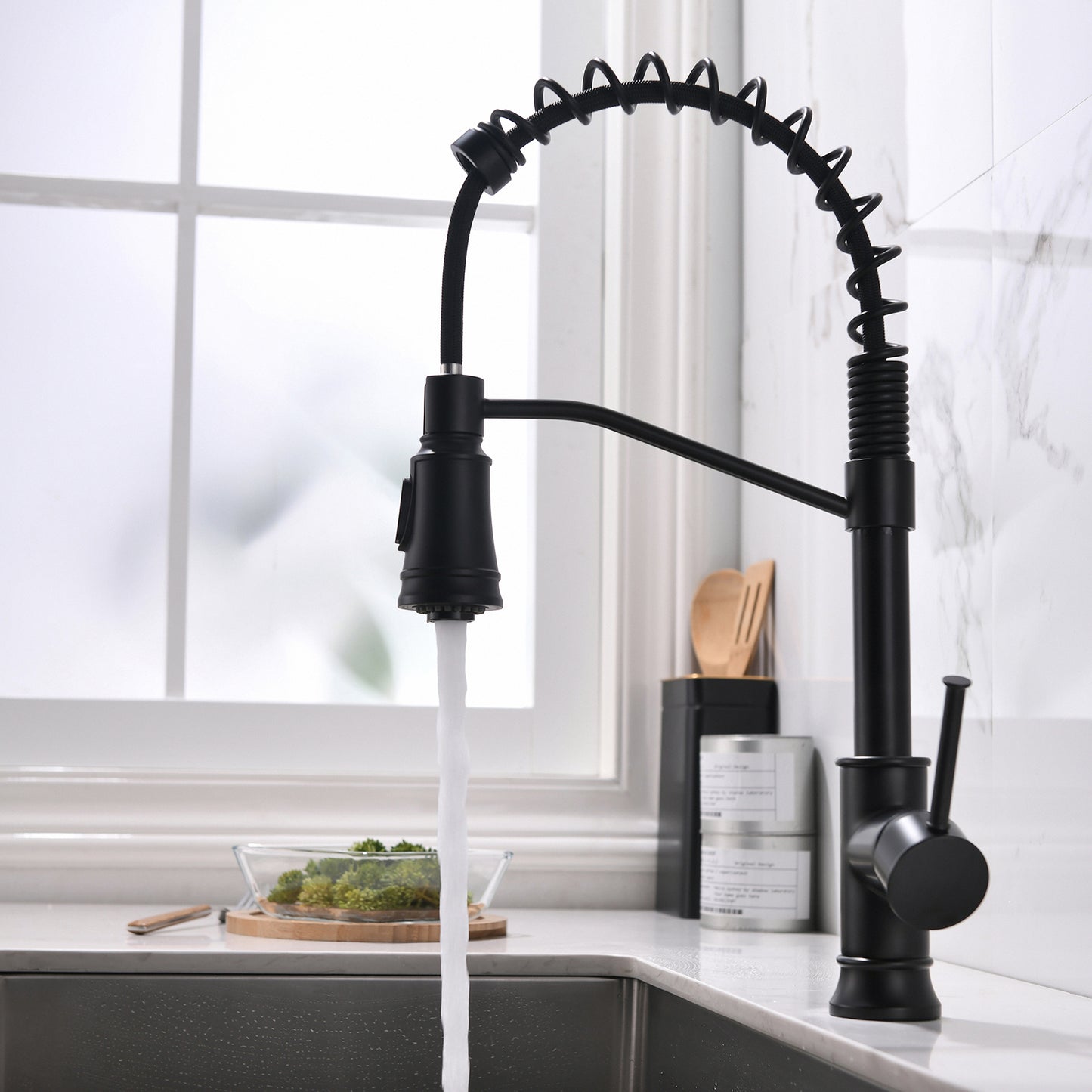 Kitchen Faucet with Pull Out Sprayer Black Stainless Steel Single Handle 
 Kitchen Sink Faucets