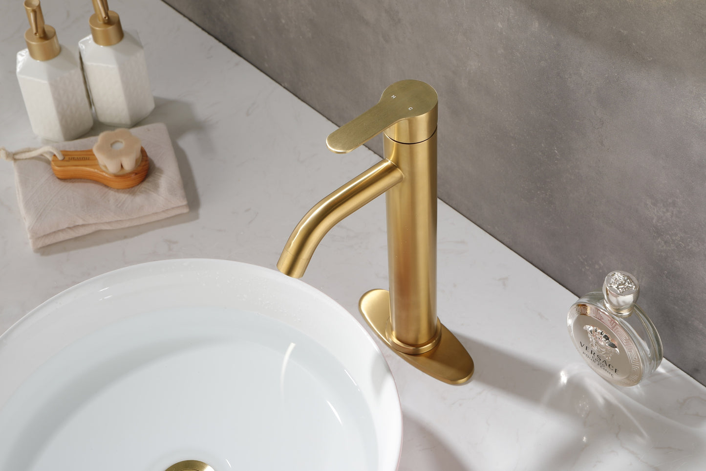 Elegant Gold Stainless Steel Bathroom Sink Faucet for Modern RVs and Vanities