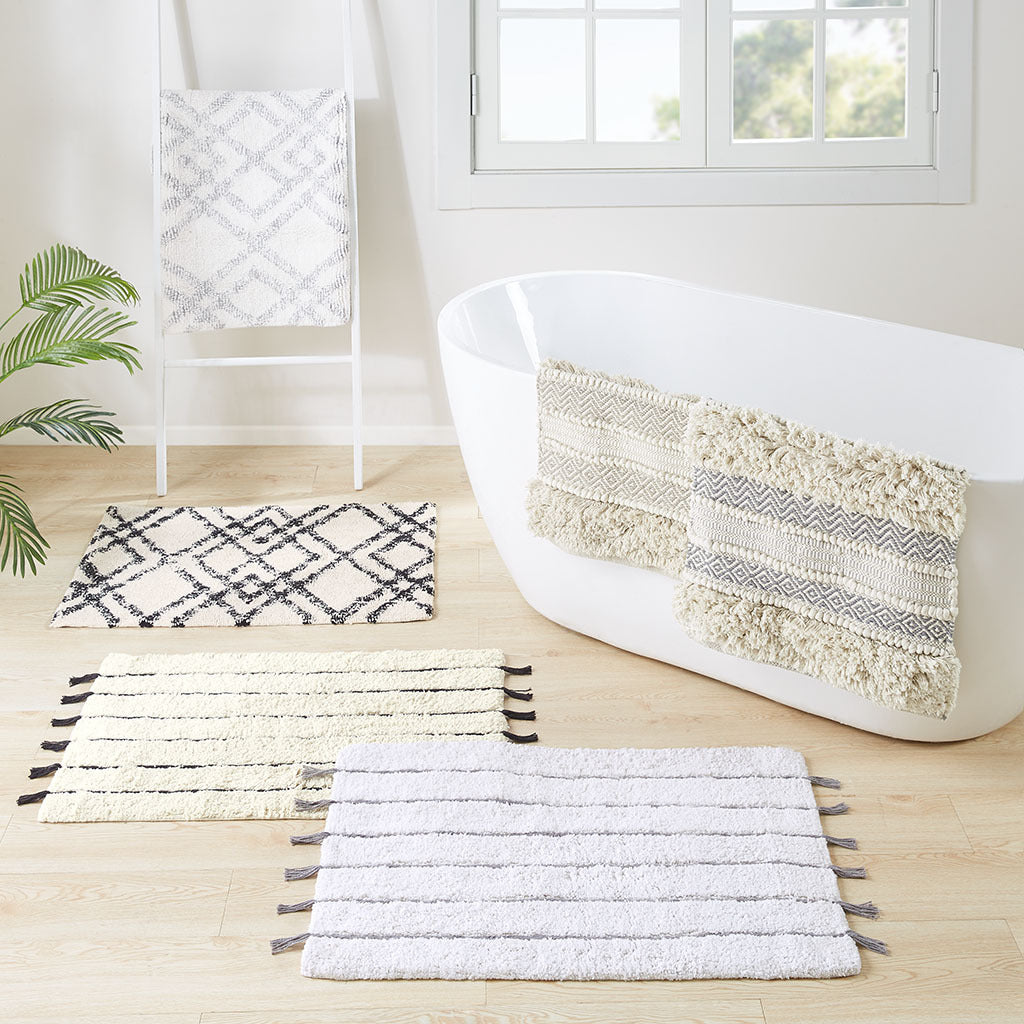 Striped Cotton Bath Mat with Tassel Detail