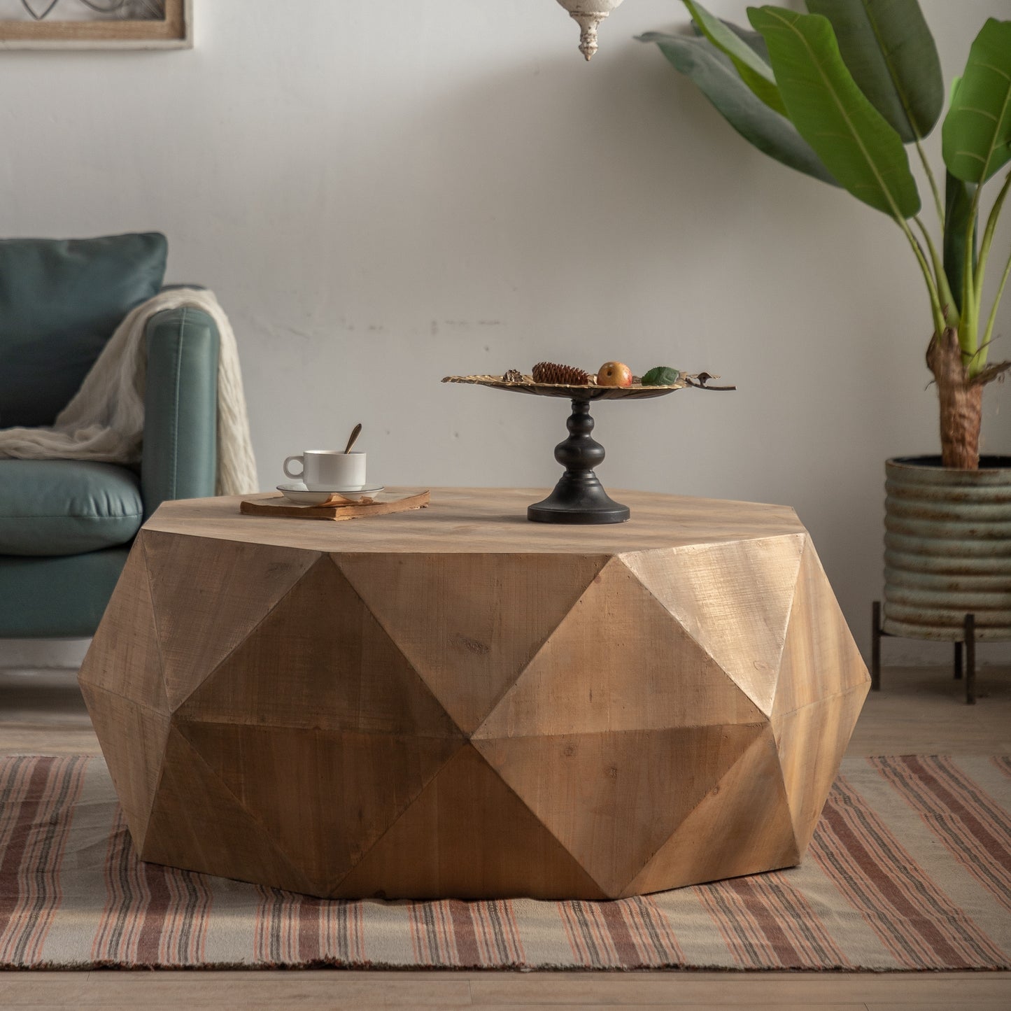 38 Vintage American Style Coffee Table with Three-Dimensional Embossed Pattern