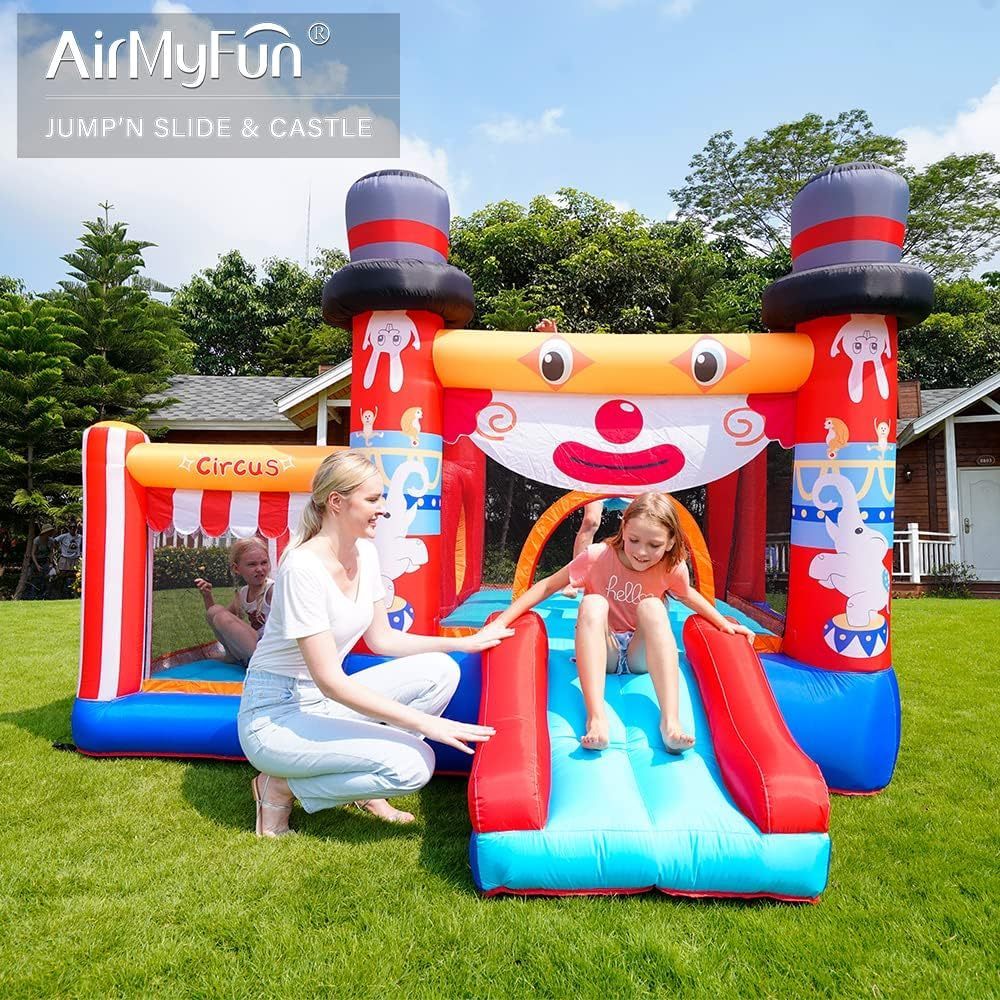 Cute Clown Themed Inflatable Bounce House & Castle for Kids