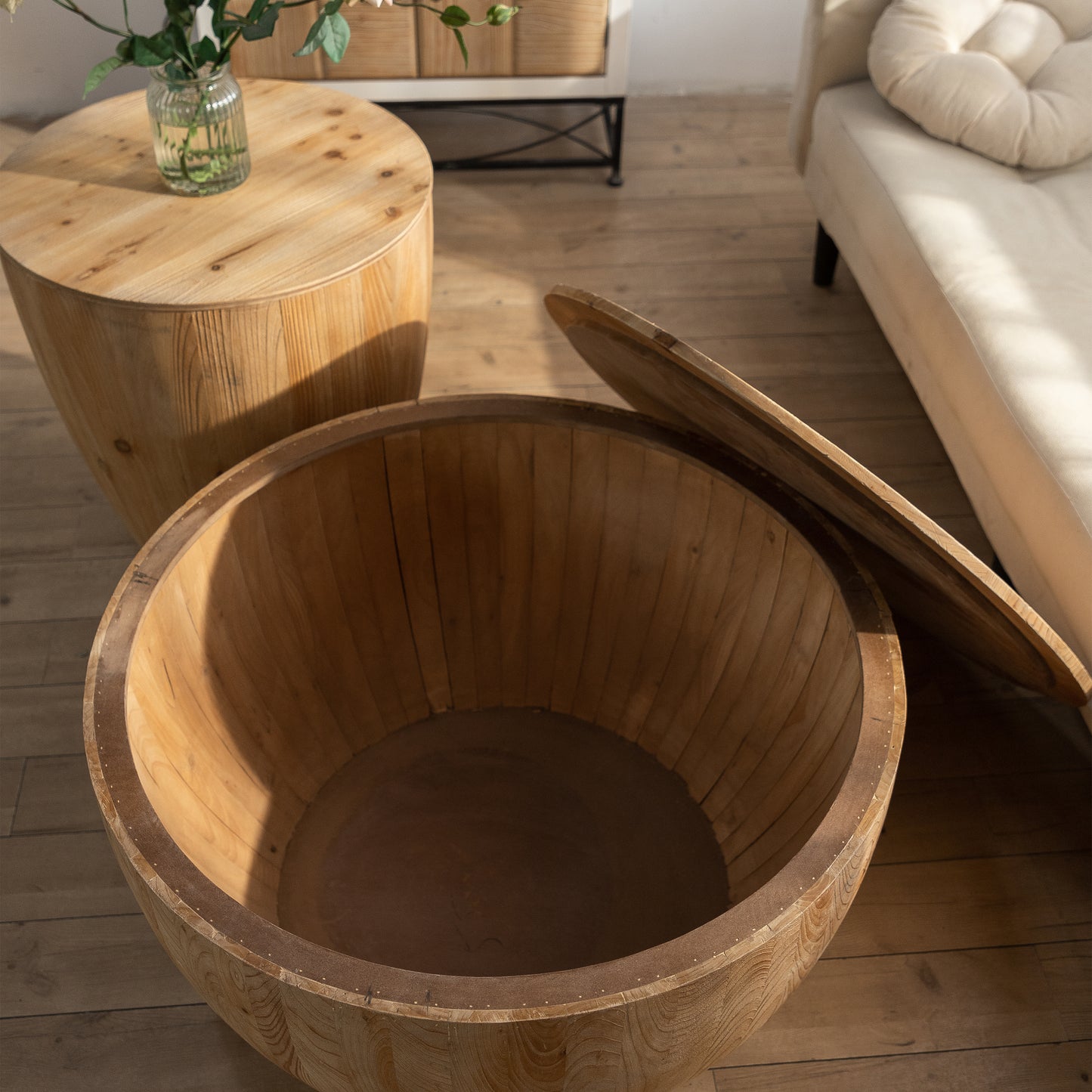 Vintage Style Barrel Design Coffee Table for Home and Office