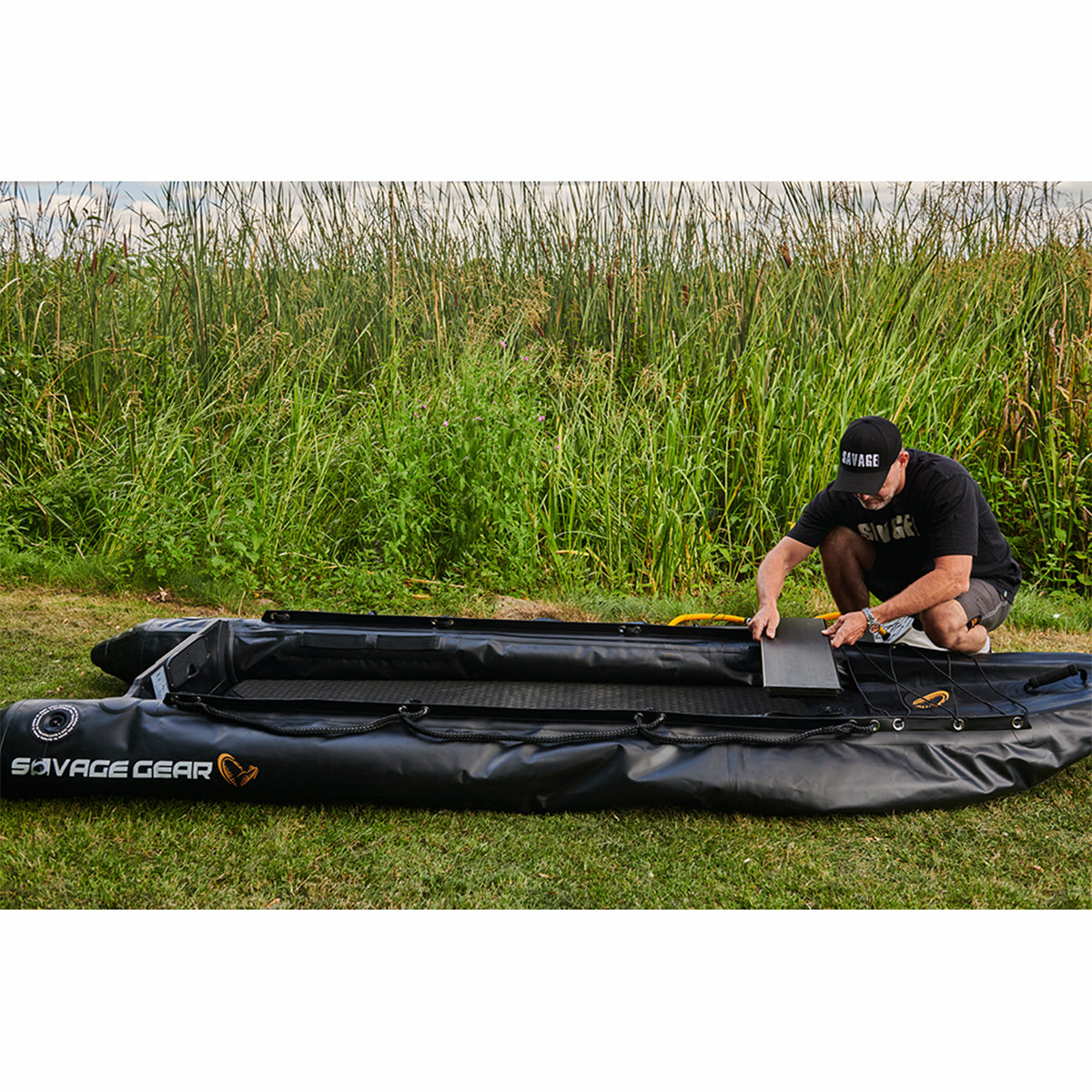 2 Person Inflatable Kayak Fishing PVC  Kayak Boat the Dimension is 130'' *43'*11.8''  Inflatable Boat Rescue Rubber Rowing Boat with Pump,  Aluminum Alloy Seat, Paddle, Inflatable Mat, Repair Kit, Fin