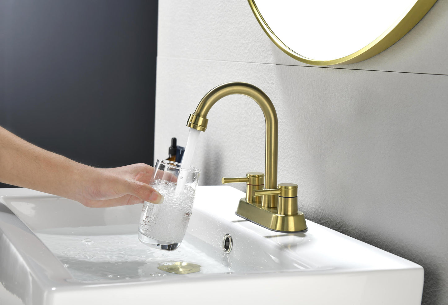 Gold 4 Inch Lead-Free Bathroom Faucet with Dual Handle Switch