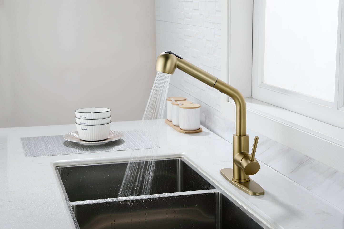 Utility Sink Faucets Single-Handle Pull-Out Laundry Faucet with Dual Spray Function in Stainless Spot Resistant  Gold