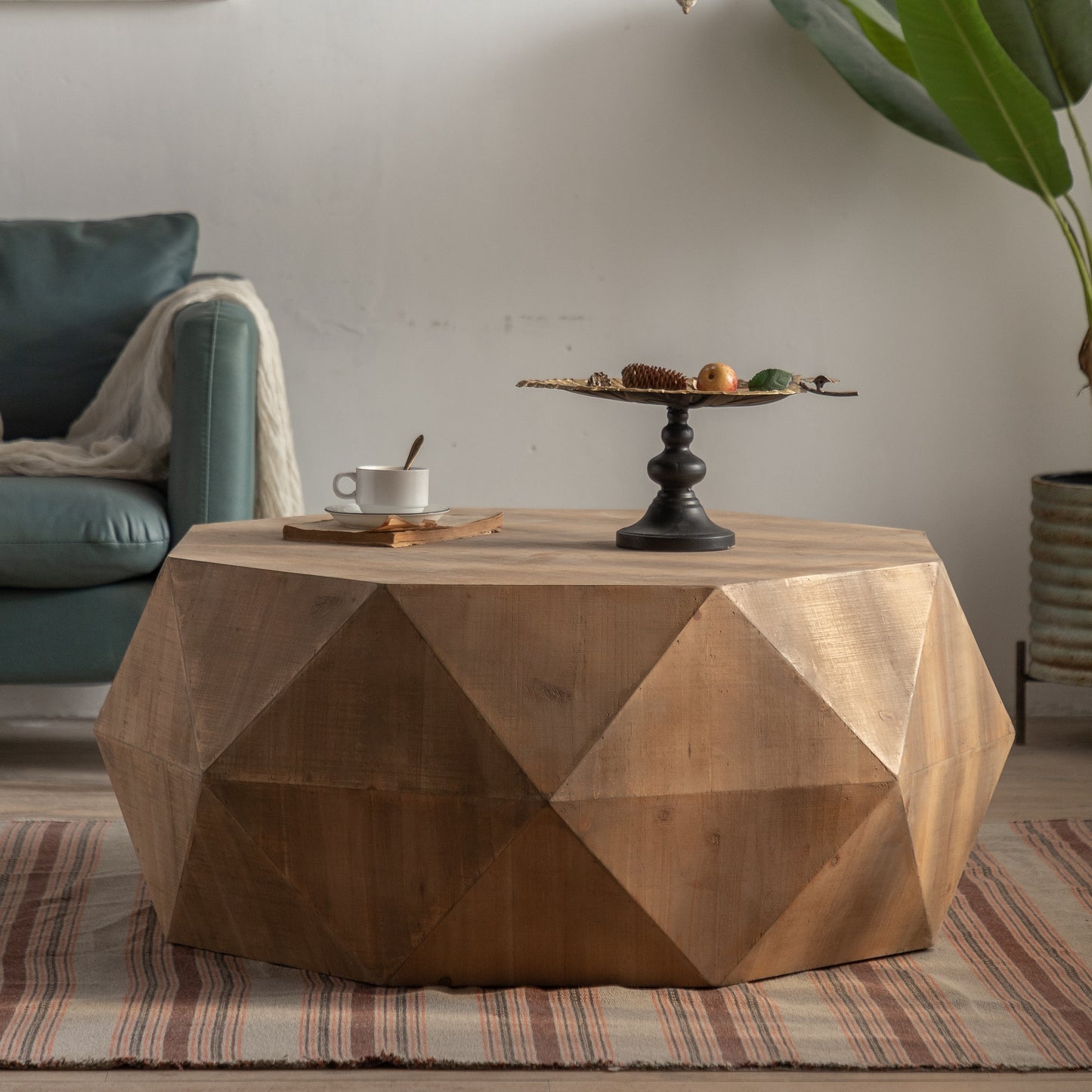 38 Vintage American Style Coffee Table with Three-Dimensional Embossed Pattern