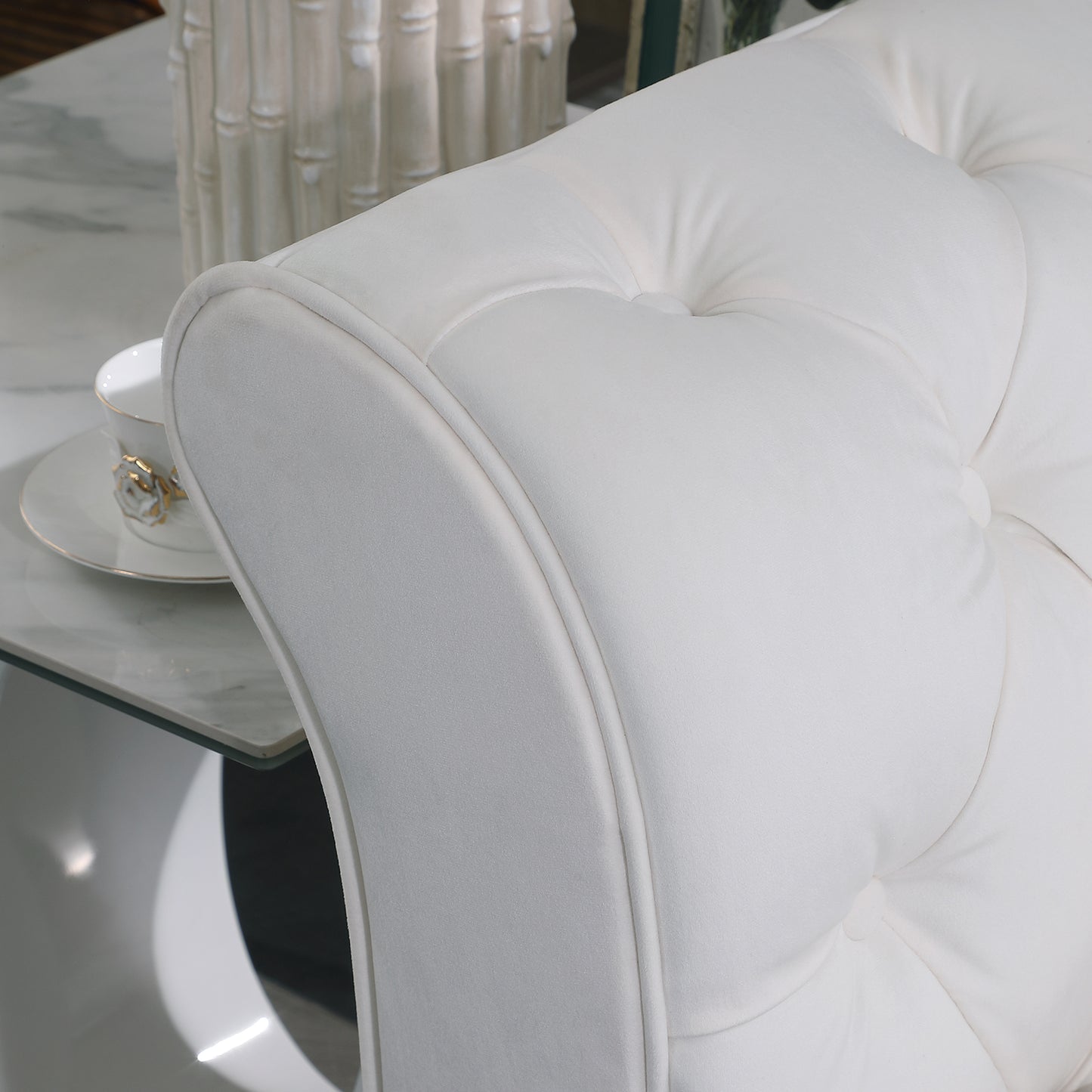 Chesterfield sofa ,Stanford sofa ,  high quality Chesterfield sofa ,White color , tufted and wrinkled fabric  sofa;contemporary Stanford sofa .loverseater; tufted sofa with scroll  arm and scroll back