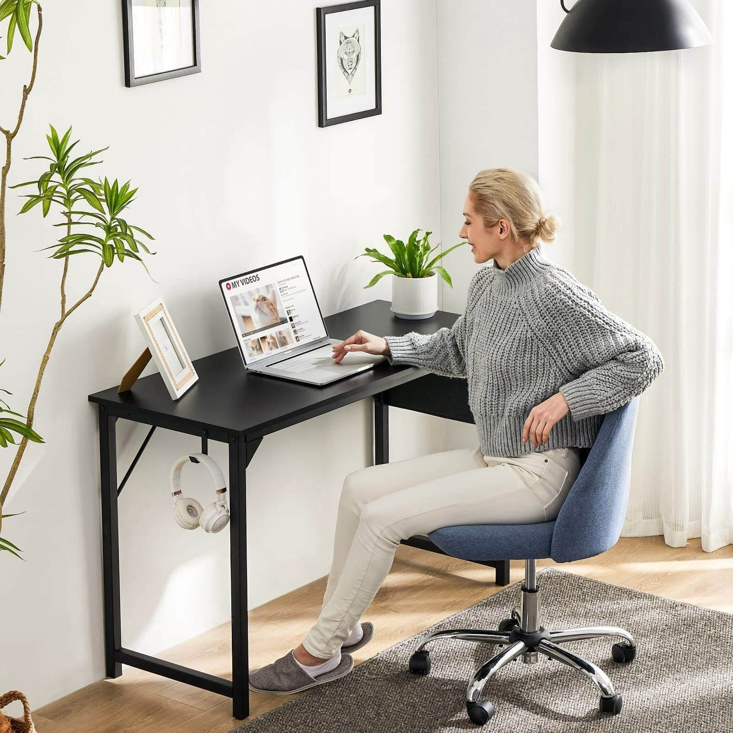 Modern Sleek Black Wooden Office Desk with Storage Options, 40 Inch