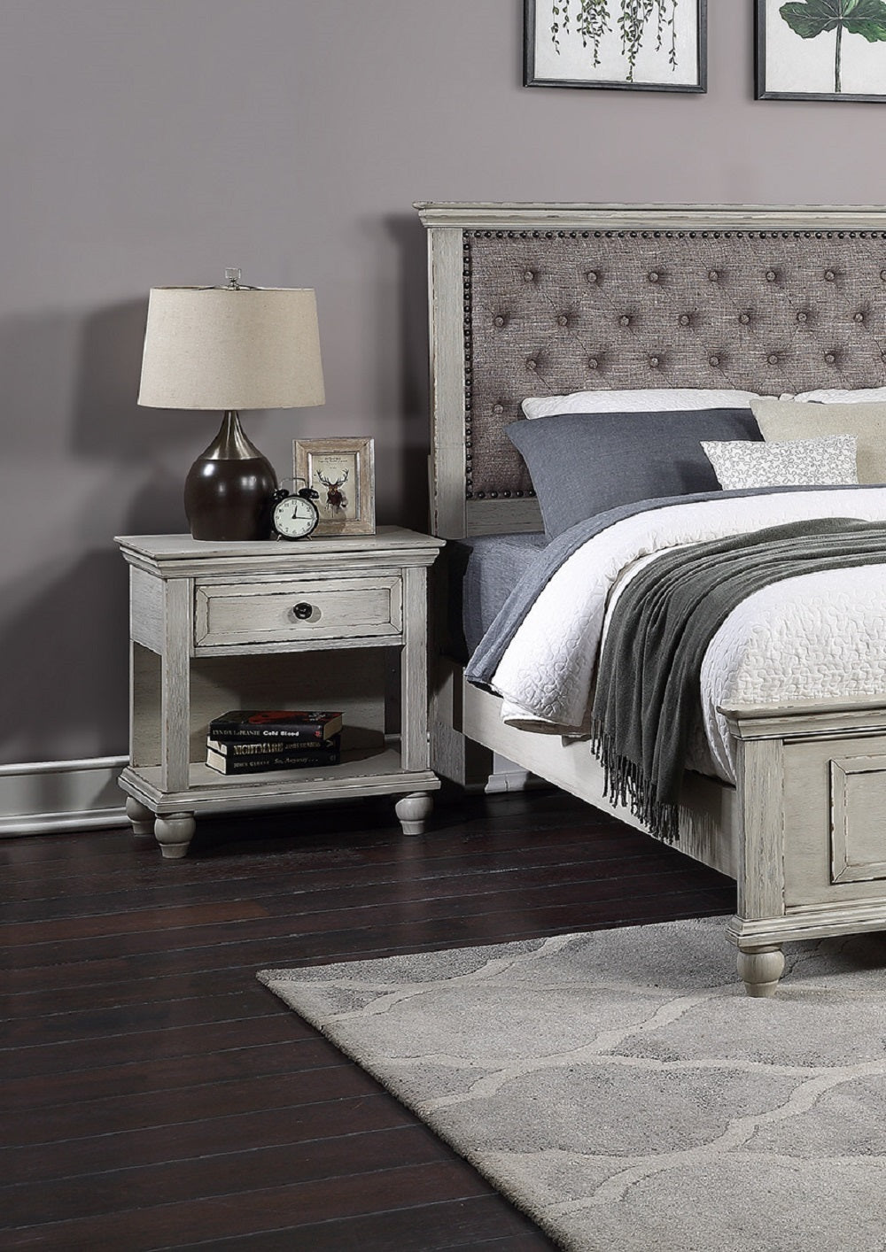 1 Drawer Nightstand with Bottom Shelf In Antique White