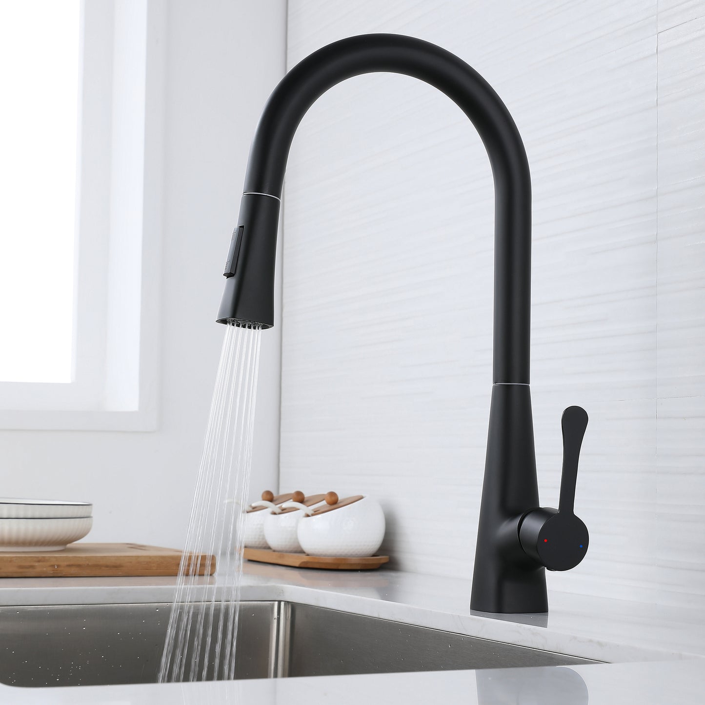 Kitchen Faucet with Pull Down Sprayer Matte Black, High Arc Single Handle Kitchen Sink Faucet , Commercial Modern Stainless Steel Kitchen Faucets