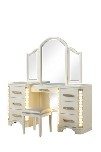 Jasmine Vanity Set with side LED lightning made with Wood in Beige