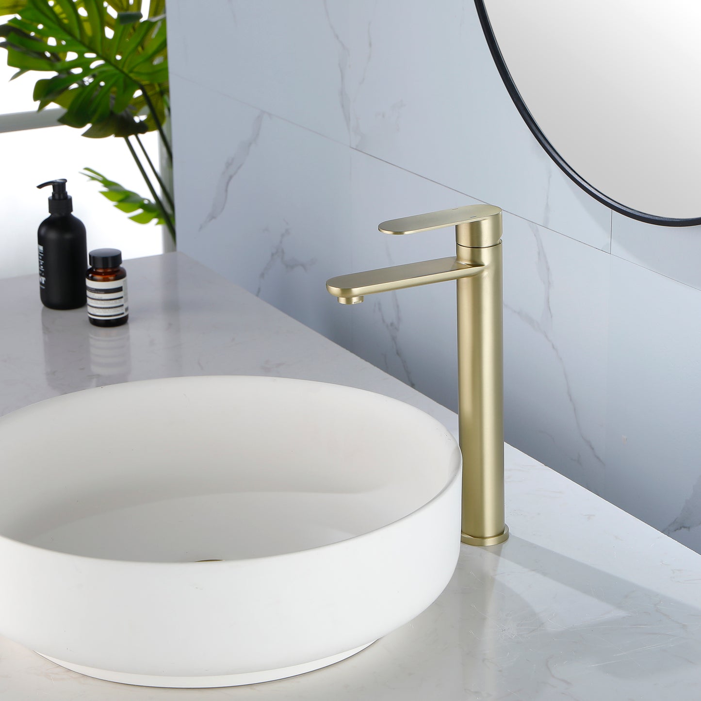 Luxurious Modern Gold Brass Bathroom Faucet