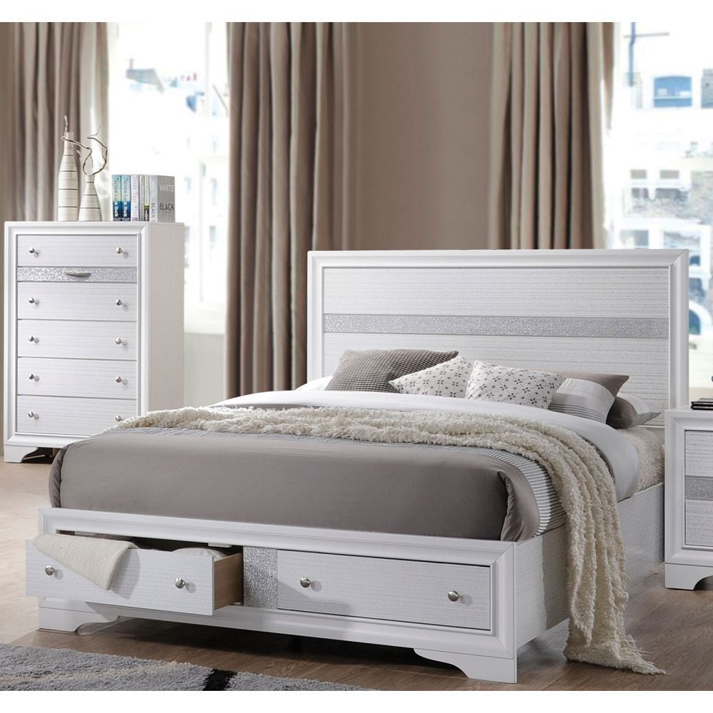 Naima Queen Bed in White 25770Q